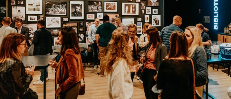 Afterwork Hall U Need